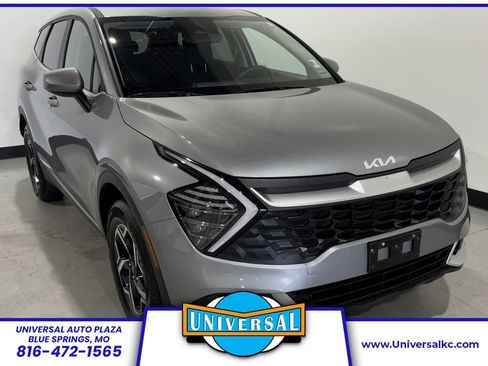 Used 2024 Kia Sportage LX AWD/4WD image 1