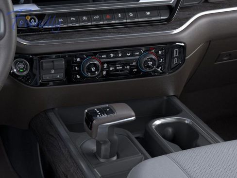 New 2026 Chevrolet Silverado 1500 LTZ w/ Z71 Off-Road Package AWD/4WD image 24