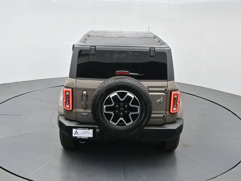 Used 2025 Ford Bronco Outer Banks image 58