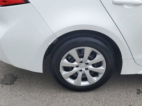 Certified 2024 Toyota Corolla LE FWD image 5