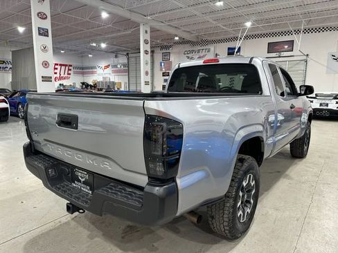 Used 2021 Toyota Tacoma SR image 6
