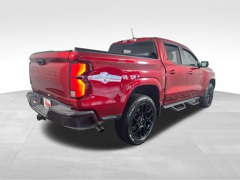 Used 2025 Chevrolet Colorado Z71 w/ Technology Package AWD/4WD image 7