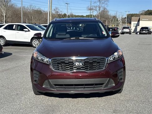 Used 2019 Kia Sorento LX w/ LX Convenience Package image 2