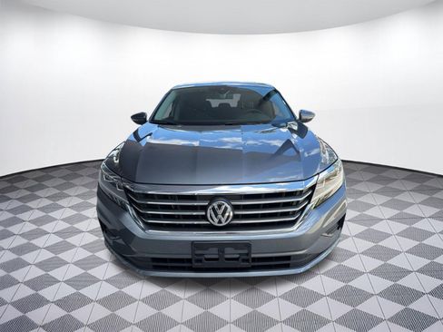 Used 2020 Volkswagen Passat 2.0T SE w/ Sunroof Package FWD image 6