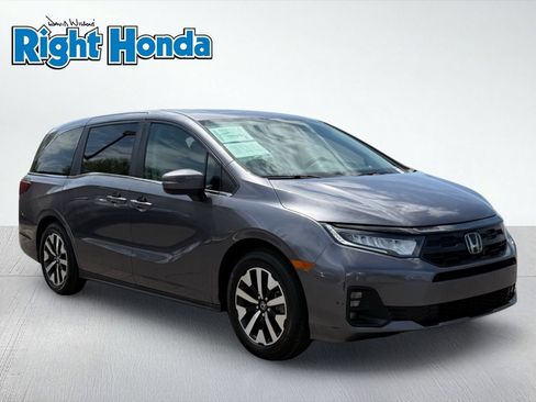 Used 2025 Honda Odyssey EX-L image 10