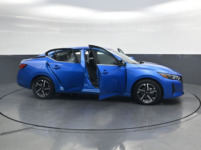 Used 2024 Nissan Sentra SV FWD image 40