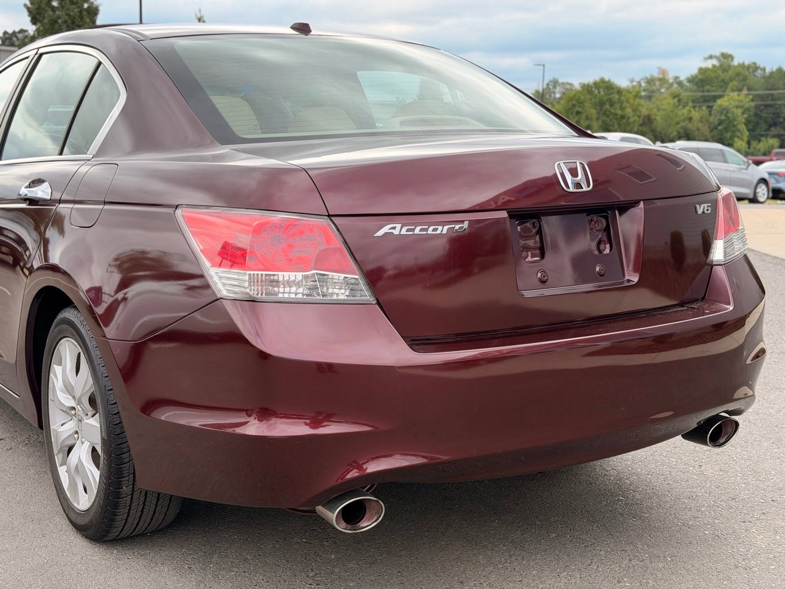 Used 2010 Honda Accord EX-L image 3