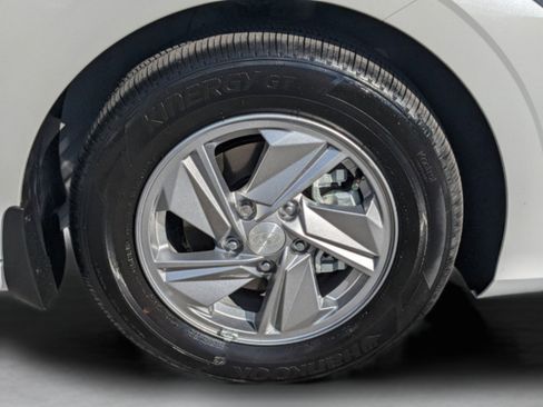 New 2026 Hyundai Elantra SE FWD image 28