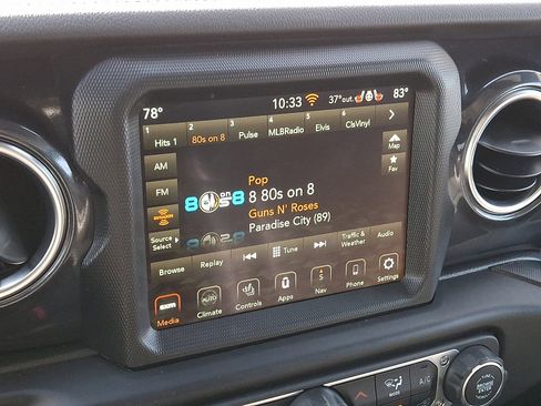 Certified 2022 Jeep Wrangler Unlimited Rubicon w/ Dual Top Group image 16