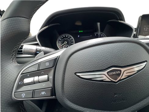 Used 2026 Genesis G70 2.5T RWD image 41