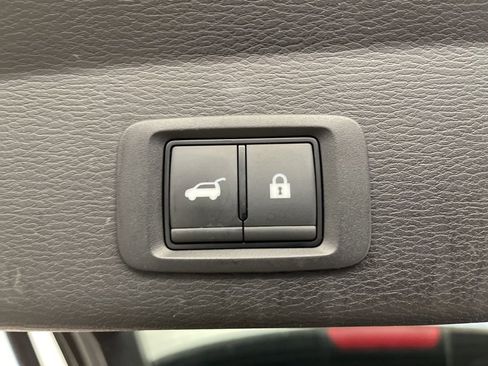 Used 2024 Mitsubishi Outlander SE Black Edition image 34