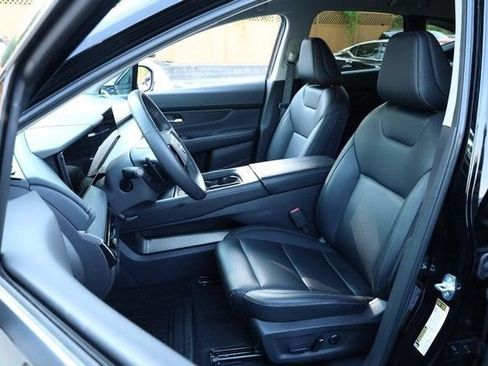 Certified 2025 Nissan Murano SV AWD/4WD image 8