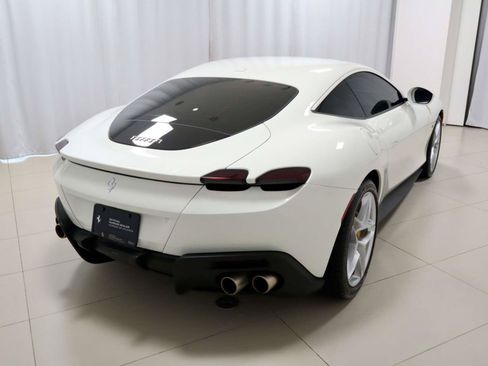 Certified 2023 Ferrari Roma RWD image 5