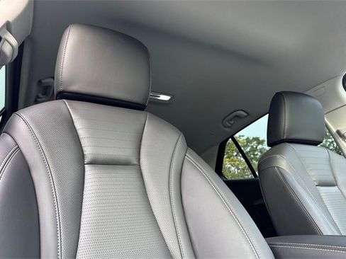 Used 2024 Buick Envision Preferred image 20