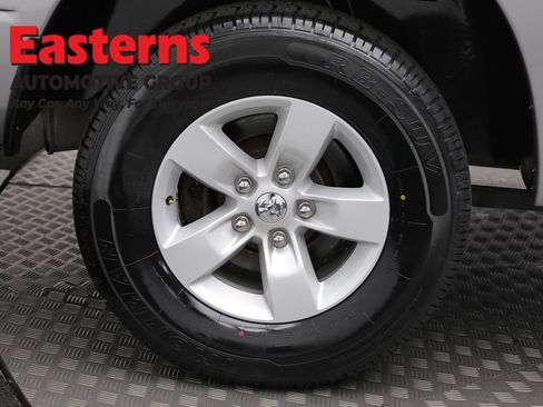 Used 2019 RAM 1500 Classic SLT AWD/4WD image 29