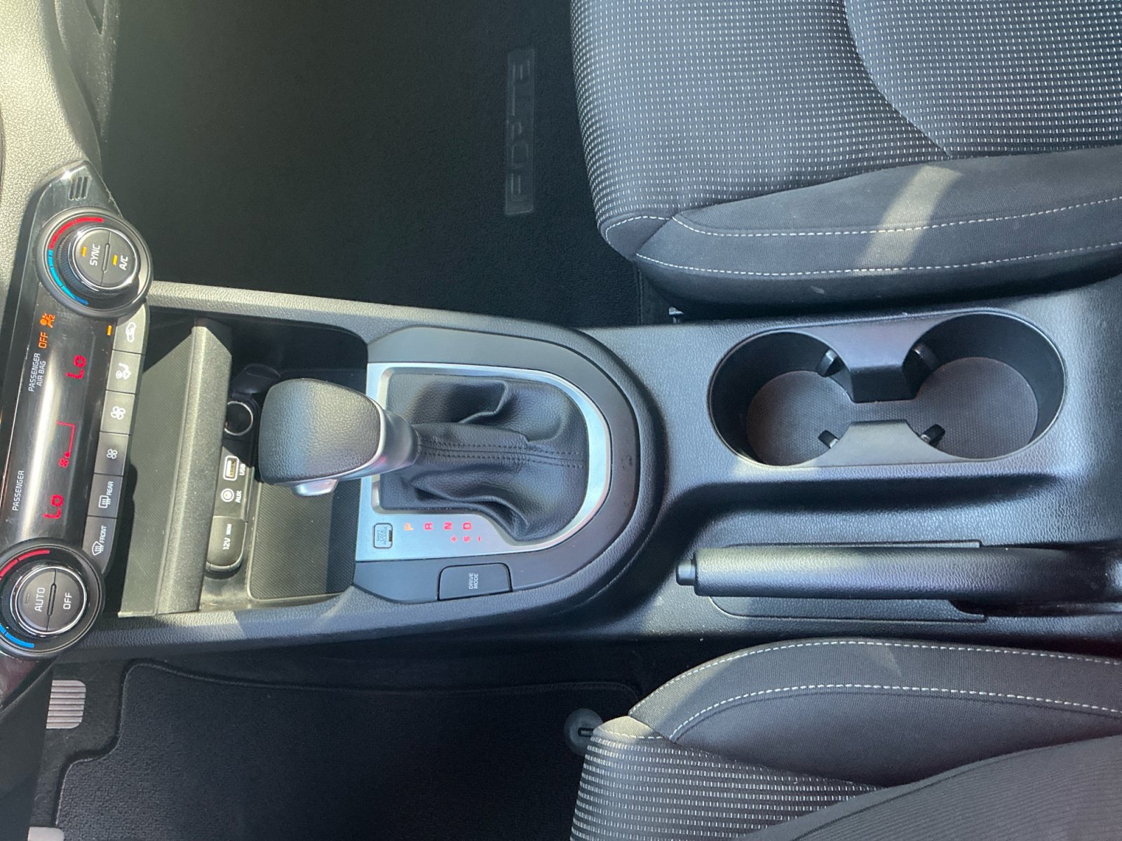 Used 2019 Kia Forte LXS FWD image 15