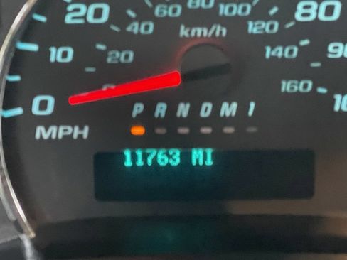 Used 2024 GMC Savana 2500 w/ Driver Convenience Package image 25