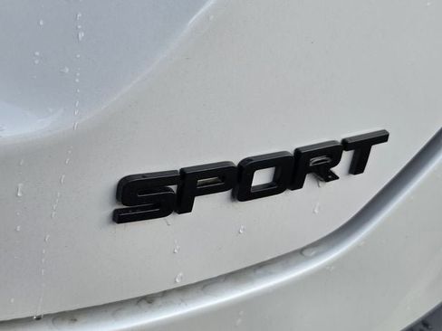 Used 2025 Honda Pilot Sport image 37