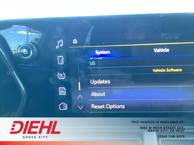 Used 2025 Chevrolet Trax RS w/ Driver Confidence Package FWD image 36