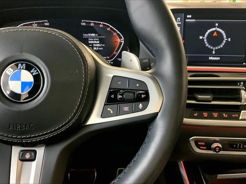 Used 2022 BMW X7 xDrive40i w/ M Sport Package image 25