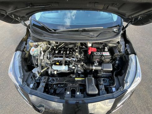 Used 2025 Nissan Versa SV FWD image 30
