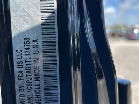 New 2026 Jeep Gladiator Sport AWD/4WD image 42