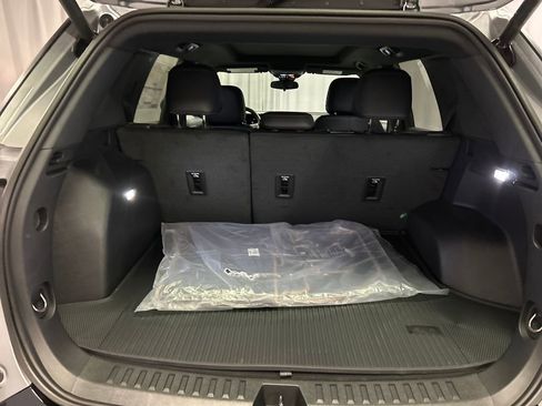New 2026 GMC Terrain AT4 w/ LPO, Floor Liner Package image 22