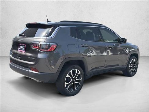 Used 2023 Jeep Compass Limited AWD/4WD image 5