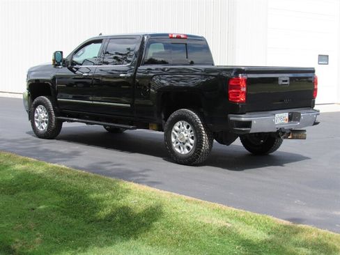 Used 2016 Chevrolet Silverado 2500 LTZ w/ Duramax Plus Package AWD/4WD image 8