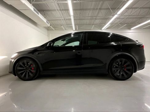 Used 2023 Tesla Model X Plaid AWD/4WD image 4