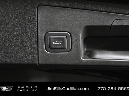 Certified 2025 Cadillac XT4 Premium Luxury image 30