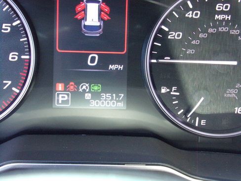 Used 2022 Subaru Outback Limited AWD/4WD image 36