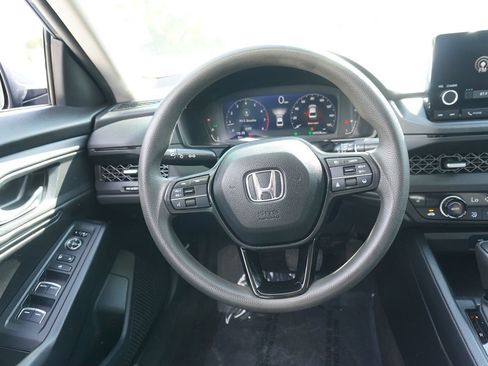 Used 2023 Honda Accord EX image 19