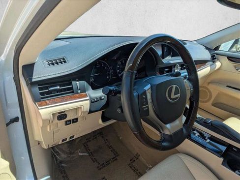 Used 2013 Lexus ES 350 w/ Luxury Pkg FWD image 10