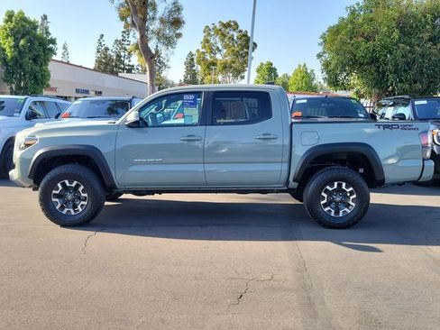 Used 2022 Toyota Tacoma TRD Off-Road w/ Technology Package RWD image 29