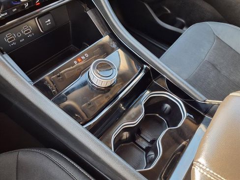 Used 2023 Jeep Grand Cherokee Laredo image 21