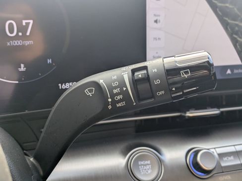 Used 2024 Hyundai Kona Limited image 30