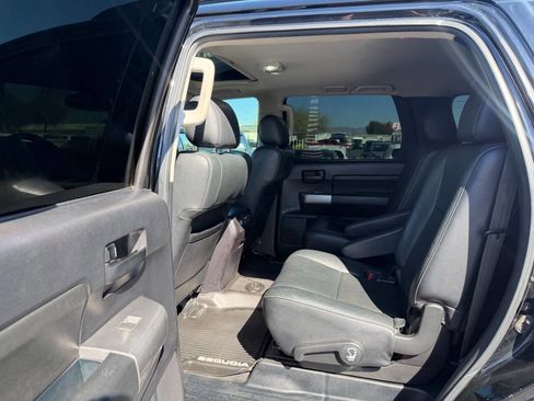 Used 2018 Toyota Sequoia TRD Sport image 21