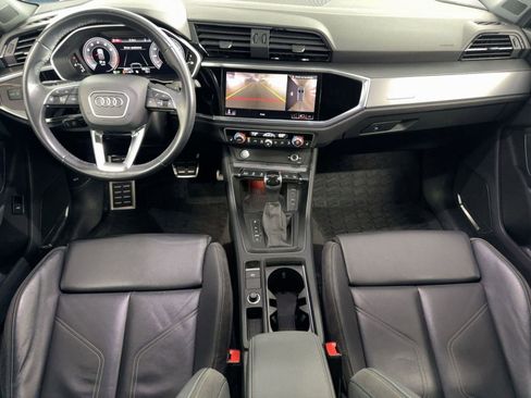 Used 2020 Audi Q3 2.0T Prestige w/ Prestige Package image 27