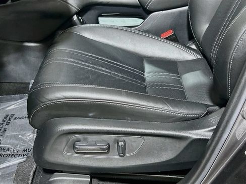 Used 2026 Honda HR-V EX-L image 17