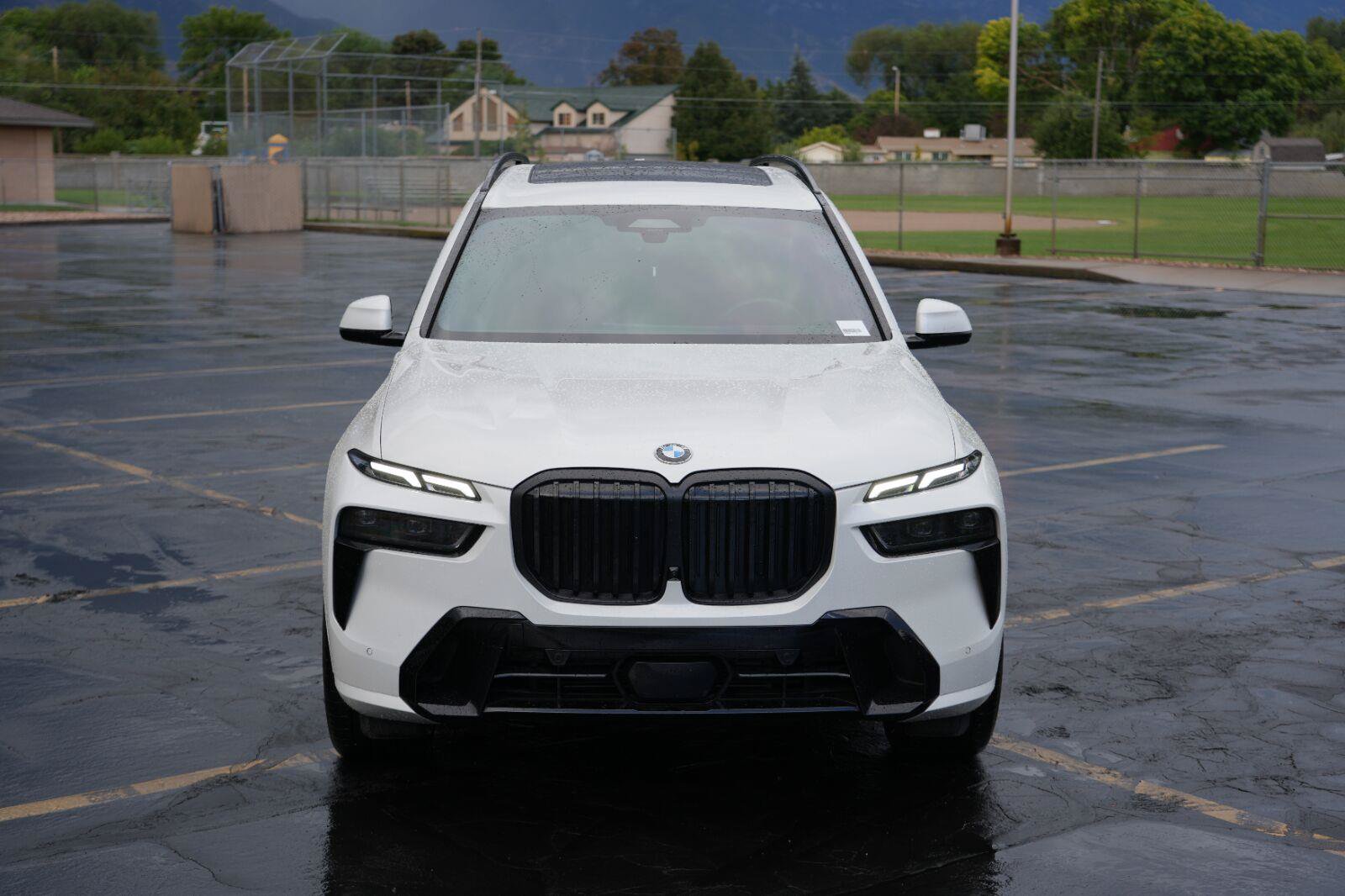 Used 2026 BMW X7 xDrive40i w/ Executive Package AWD/4WD image 8