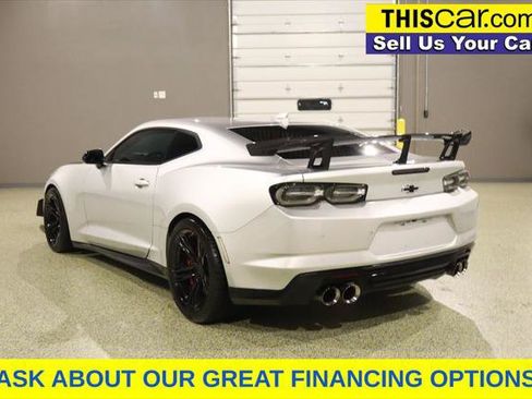 Used 2019 Chevrolet Camaro ZL1 RWD image 6