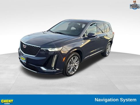 Used 2025 Cadillac XT6 Premium Luxury image 1