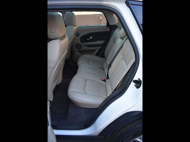 Used 2018 Land Rover Range Rover Evoque SE AWD/4WD image 19