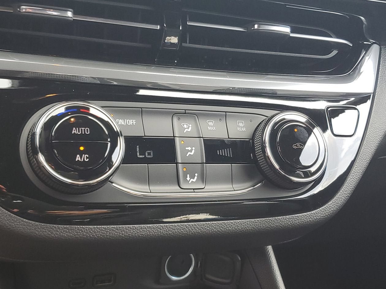 New 2026 Buick Envista Sport Touring w/ Convenience II Package FWD image 22