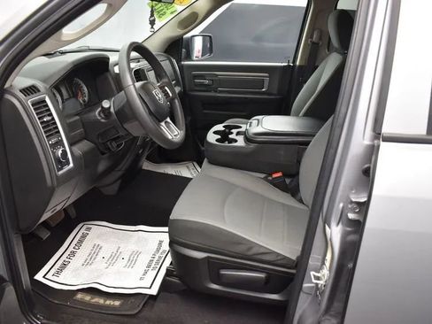 Used 2024 RAM 1500 Classic SLT image 14