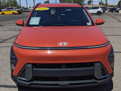 Used 2025 Hyundai Kona SEL FWD image 6