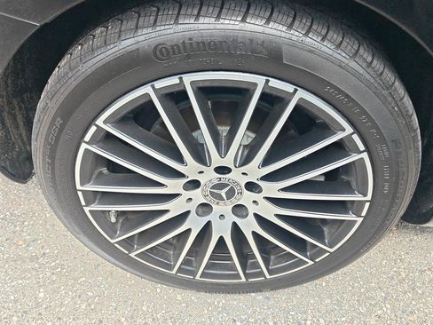 Used 2025 Mercedes-Benz C 300 4MATIC Sedan image 6