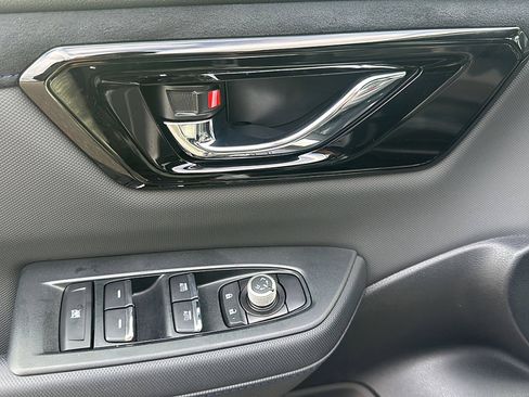 Used 2025 Subaru Forester Limited w/ Protection Package (1PH) image 17