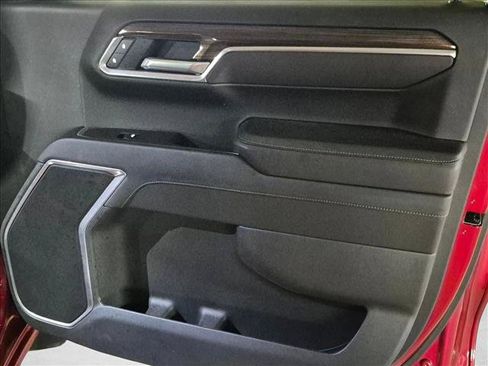 Used 2025 Chevrolet Silverado 1500 RST w/ LPO, Dark Essentials Package AWD/4WD image 10